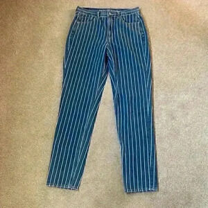 American eagle high rise white and blue striped mom jeans in size x-long 6